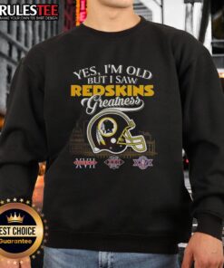 Alt Text: Awesome sweatshirt featuring Washington Redskins Super Bowl helmet and skyline, perfect for showcasing team greatness.