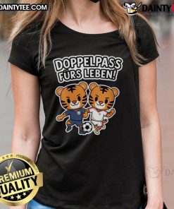 Alt Text: Cute Doppelpass fr's Leben Tigers football ladies tee featuring vibrant graphics and a stylish design for fans.