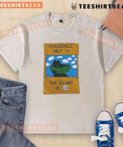 Alt Text: Cute psychedelic t-shirt featuring a lizard design, perfect for casual wear and vibrant fashion lovers.