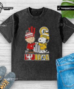 Alt Text: Cute Snoopy and Charlie Brown on Indiana Hoosiers X Pacers skyline washed t-shirt, perfect for sports fans.