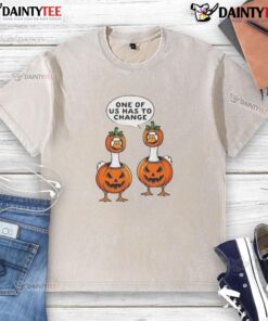 Funny Halloween pumpkin costume t-shirt featuring geese, perfect for a lighthearted celebration.