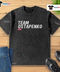 Good Christians Court Team Ostapenko washed t-shirt featuring bold graphics and a comfortable fit for fans and players.