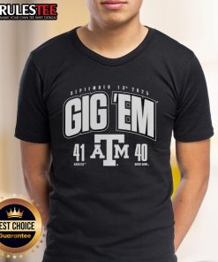 Good Gig 'Em Texas A&M Aggies vs. Notre Dame Fighting Irish 2025 Score 41-40 T-Shirt showcasing team pride and victory.