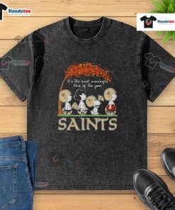 Good Peanuts New Orleans Saints football washed t-shirt, perfect for the most wonderful time of the year.