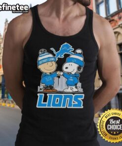 Good Snoopy and Charlie Brown Detroit Lions football skyline tank top featuring iconic characters and city skyline design.