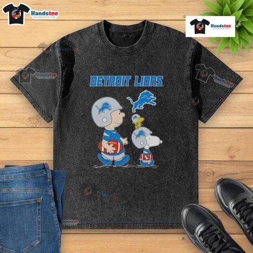 Alt Text: Good Snoopy and Friends X Detroit Lions NFL football lover washed t-shirt featuring a playful design and vibrant colors.