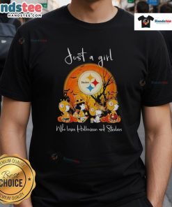 Good Snoopy And Friends X Pittsburgh Steelers t-shirt featuring a girl who loves Halloween and Steelers, perfect for fans.