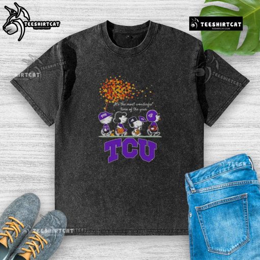 Good Snoopy and Friends TCU Horned Frogs autumn t-shirt featuring festive design for sports fans.