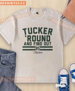 Good Tucker Kraft Green Bay Packers football signature washed t-shirt featuring bold graphics and a comfortable fit.
