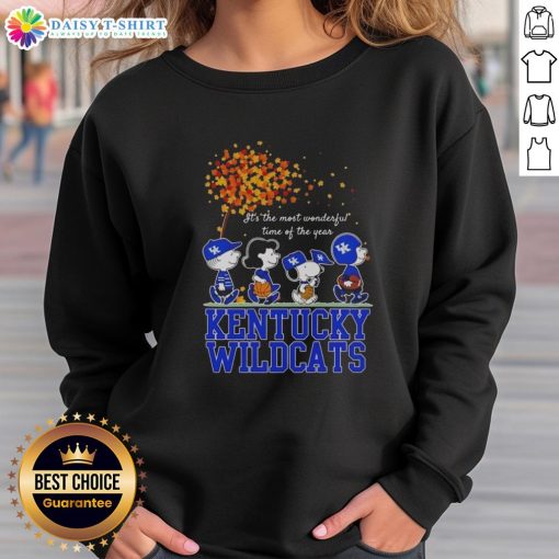 Alt Text: Hot Snoopy and Friends Kentucky Wildcats sweatshirt for autumn, celebrating the most wonderful time of the year.