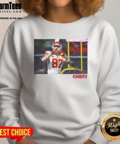 Stylish Hot Travis Kelce Kansas City Chiefs Heart Signature Sweatshirt, perfect for fans and game-day wear.