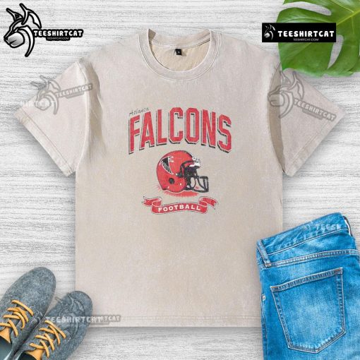 Distressed vintage washed t-shirt featuring a Nice Atlanta Falcons football helmet design, perfect for fans.