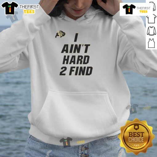 Stylish 'I Ain't Hard 2 Find' hoodie featuring Deion Sanders design, perfect for fans and fashion lovers alike.