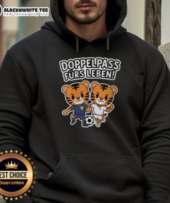 Stylish Tigers football hoodie featuring 'Nice Doppelpass fr's Leben' design, perfect for fans and casual wear.
