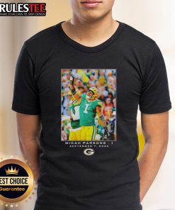 Nice Green Bay Micah Parsons Flash Features Week 1 T-Shirt showcasing vibrant design for football fans and collectors.