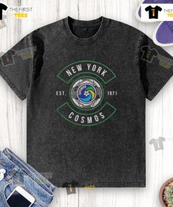 Nice New York Cosmos Ball Arc Est 1971 washed t-shirt featuring vintage sports design and comfortable fit.
