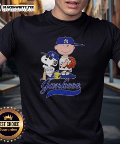 Nice Peanuts characters Snoopy and Charlie Brown on a New York Yankees baseball T-shirt design, perfect for fans.