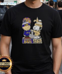 Nice Snoopy and Charlie Brown LSU Tigers x New Orleans Saints skyline t-shirt featuring iconic characters and vibrant design.