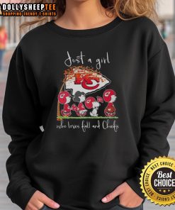 Alt Text: Snoopy and friend in Kansas City Chiefs sweatshirt, perfect for fall football lovers.