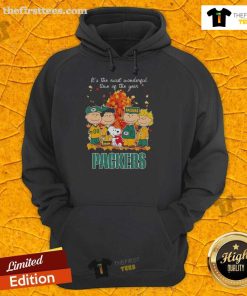 Alt Text: Cozy autumn hoodie featuring Snoopy and friends supporting the Packers, perfect for the holiday season.