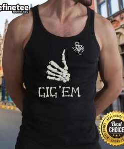 Texas A&M Aggies glow Halloween tank top featuring a bold 'Gig 'Em' design on a stylish ebony hand-like background.