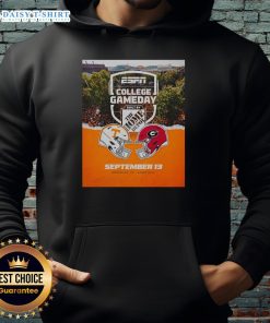 Official Tennessee Volunteers vs Georgia Bulldogs 2025 College Gameday hoodie featuring team logos and vibrant colors.