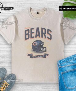 Alt Text: Original Chicago Bears historic prime play washed t-shirt featuring the team's logo and vintage design.