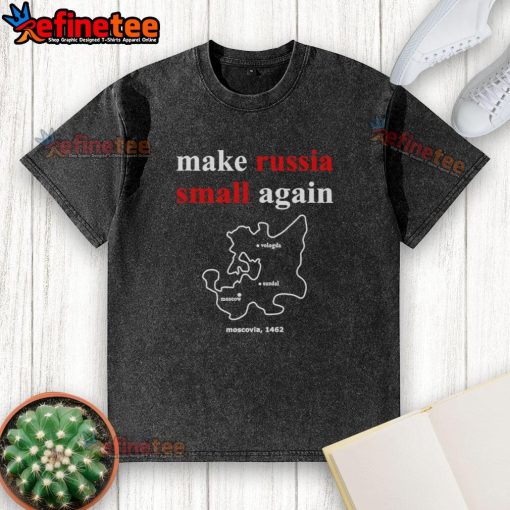 Original Make Russia Small Again Moscovia 1462 washed t-shirt featuring a vintage design and comfortable fit.