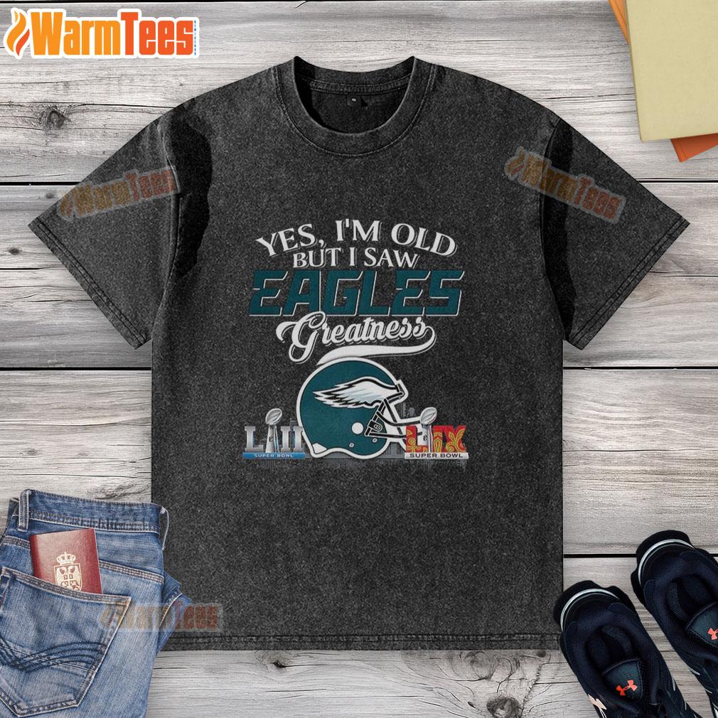 Original Yes I'm Old But I Philadelphia Eagles Greatness Super Bowl Helmet Skyline Washed T-Shirt Alt Text: Philadelphia Eagles Super Bowl helmet skyline graphic on a washed t-shirt, perfect for proud fans and vintage style.