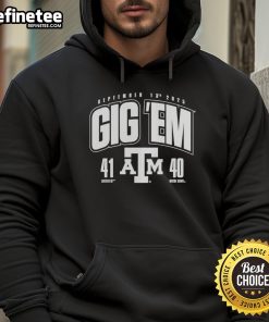 Premium Gig 'Em Texas A&M Aggies vs Notre Dame Fighting Irish 2025 hoodie featuring the final score 41-40.