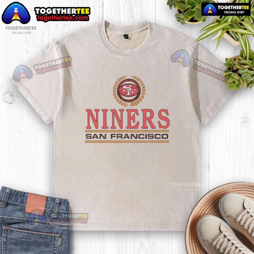 Premium San Francisco 49Ers Crest Washed T Shirt Premium San Francisco 49ers Crest Washed T-Shirt in red with logo, perfect for fans of NFL apparel and team spirit.
