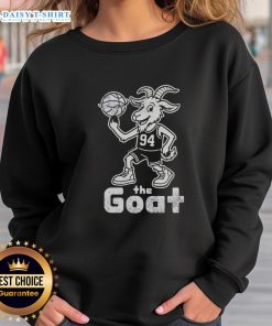 Premium The Goat 94 Basketball Sweatshirt in black, featuring a stylish design perfect for fans and athletes.