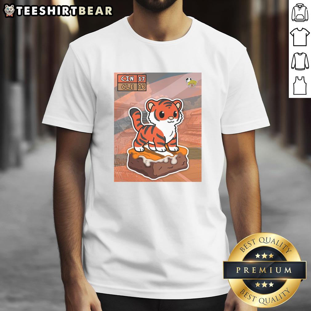 Pretty High Vis Ill Blood On My Gore Tex T Shirt High visibility blood splatter on a Gore-Tex T-shirt, showcasing a unique and striking design for outdoor enthusiasts.