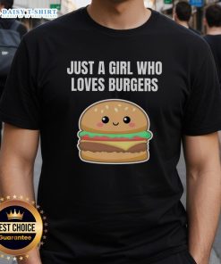 Pretty girl wearing a kawaii T-shirt featuring a cheeseburger design, perfect for fast food lovers and hamburger enthusiasts.