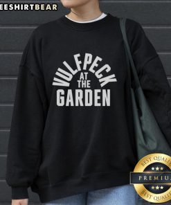 Pretty Vulfpeck at the Garden sweatshirt featuring vibrant colors and a stylish design perfect for fans of the band.