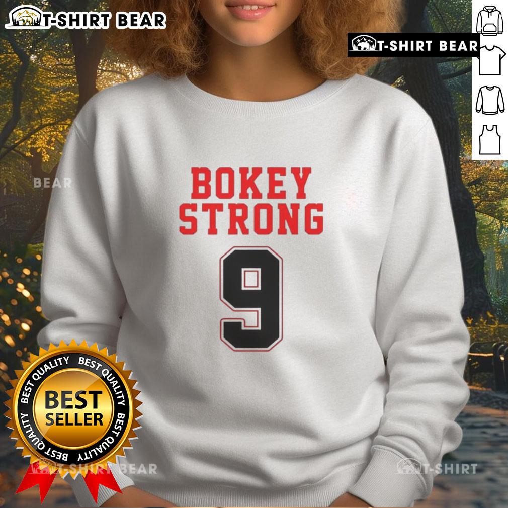 Top Bokey Strong 9 Sweatshirt Alt Text: Comfortable Top Bokey Strong 9 Sweatshirt in stylish design, perfect for casual wear and workout sessions.