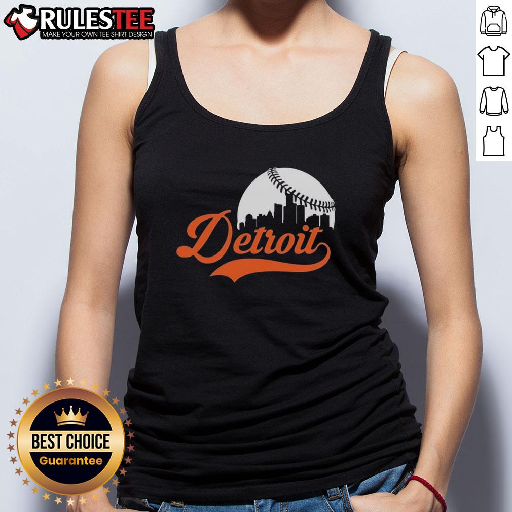 Top Detroit Tigers Baseball Skyline Tank Top Alt Text: Stylish Top Detroit Tigers baseball skyline tank top featuring vibrant team colors and iconic Detroit skyline design.