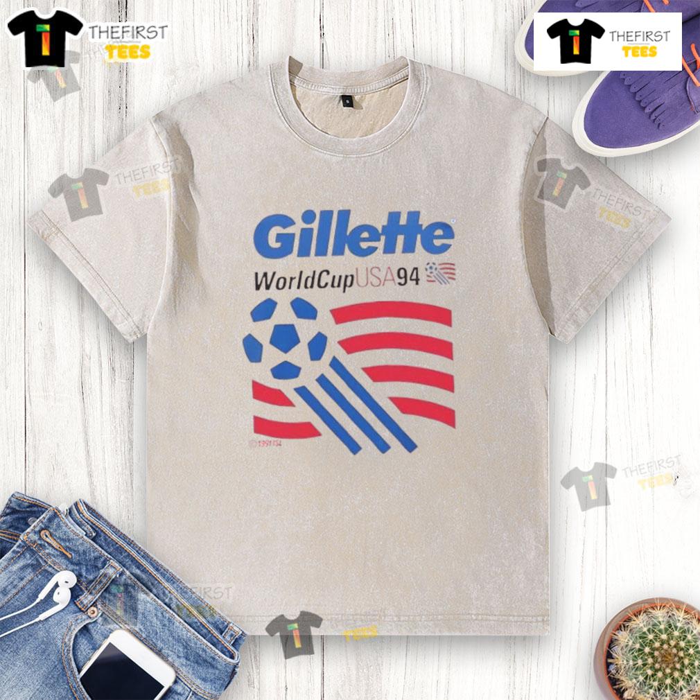 Top Patriots Gillette World Cup Usa 94 Washed T Shirt Vintage Top Patriots Gillette World Cup USA '94 washed t-shirt showcasing classic sports memorabilia and retro style.