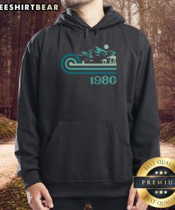 Top Retro Vintage Base 1980 Hoodie in vibrant colors, showcasing a classic design perfect for retro fashion enthusiasts.