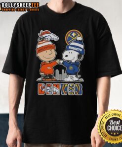 Top Snoopy and Charlie Brown Denver sports Broncos x Nuggets skyline t-shirt featuring iconic characters in a vibrant city design.