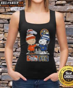 Top Snoopy and Charlie Brown Denver Sports Broncos x Nuggets skyline tank top for fans of Denver sports teams.
