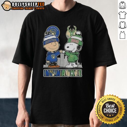 Top Snoopy and Charlie Brown Milwaukee City Sports T-Shirt featuring Brewers and Bucks skyline design.