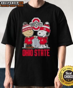 Top Snoopy and Charlie Brown Ohio State Buckeyes Football Skyline T-Shirt featuring iconic characters and team colors.
