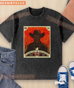 Top Tampa Bay Buccaneers vs Houston Texans NFL 2025 gameday washed t-shirt featuring team logos and vibrant colors.
