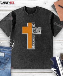 Alt Text: Tennessee Volunteers football cross washed t-shirt with 'I Can Do All Things Through Christ' design.
