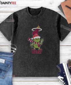 Awesome Miami Heat Christmas Grinch Santa Hat Holiday 2025 T-Shirt - Image 6