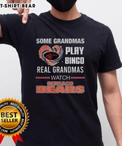 Alt Text: Awesome T-shirt for grandmas: 'Real Grandmas Watch Chicago Bears Football' with diamond heart design.