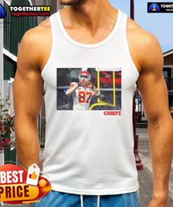 Awesome Travis Kelce Kansas City Chiefs football heart signature tank top, perfect for fans and summer wear.