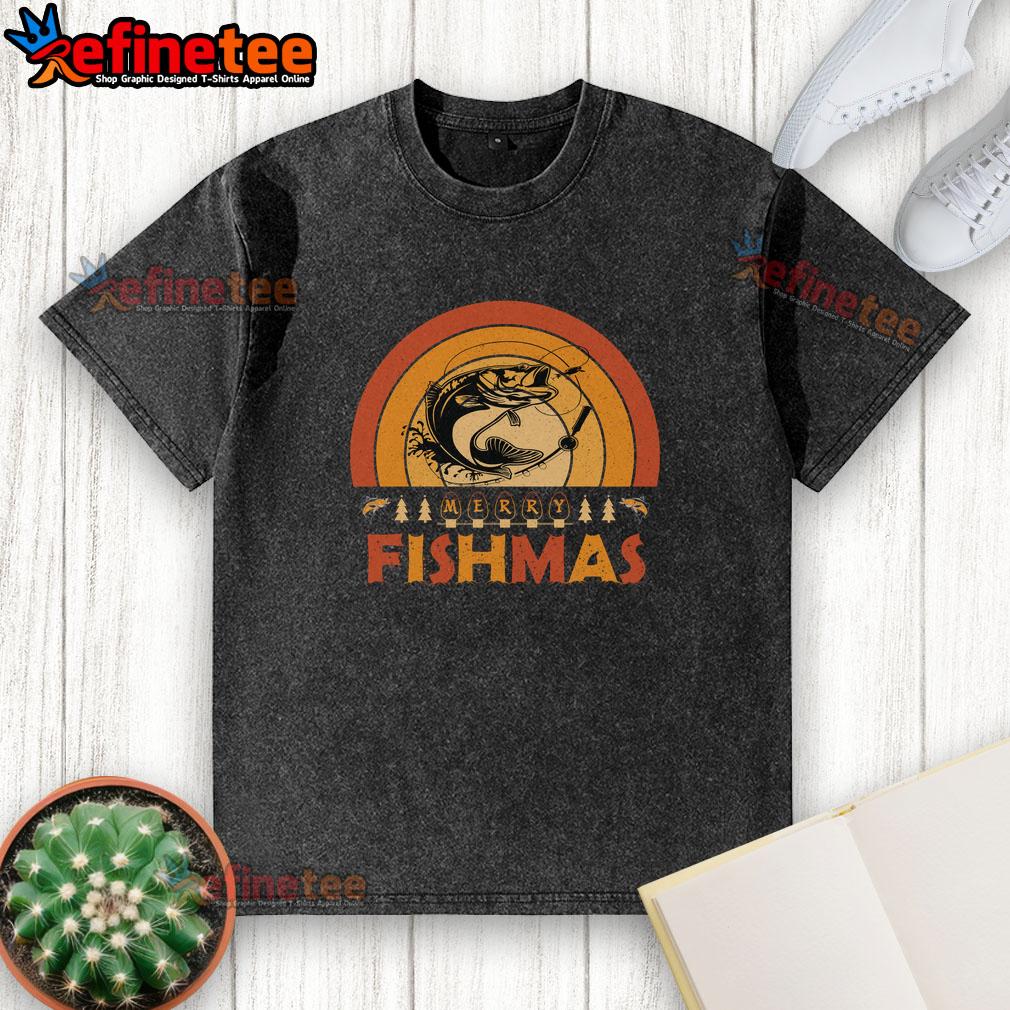 funny-merry-fishmas-merry-christmas-fishing-retro-sunset-washed-t-shirt Funny Merry Fishmas retro sunset t-shirt featuring a whimsical fish design for Christmas fishing enthusiasts.