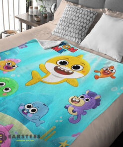 Good Baby Shark & Friends Poster Rainbow Text Blanket Fleece Customized Blanket